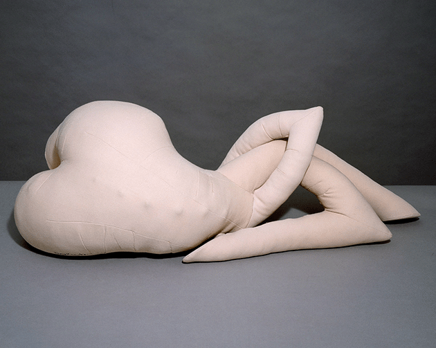 Dorothea Tanning, Nue couché, 1969 – 70, Tate Gallery, London 